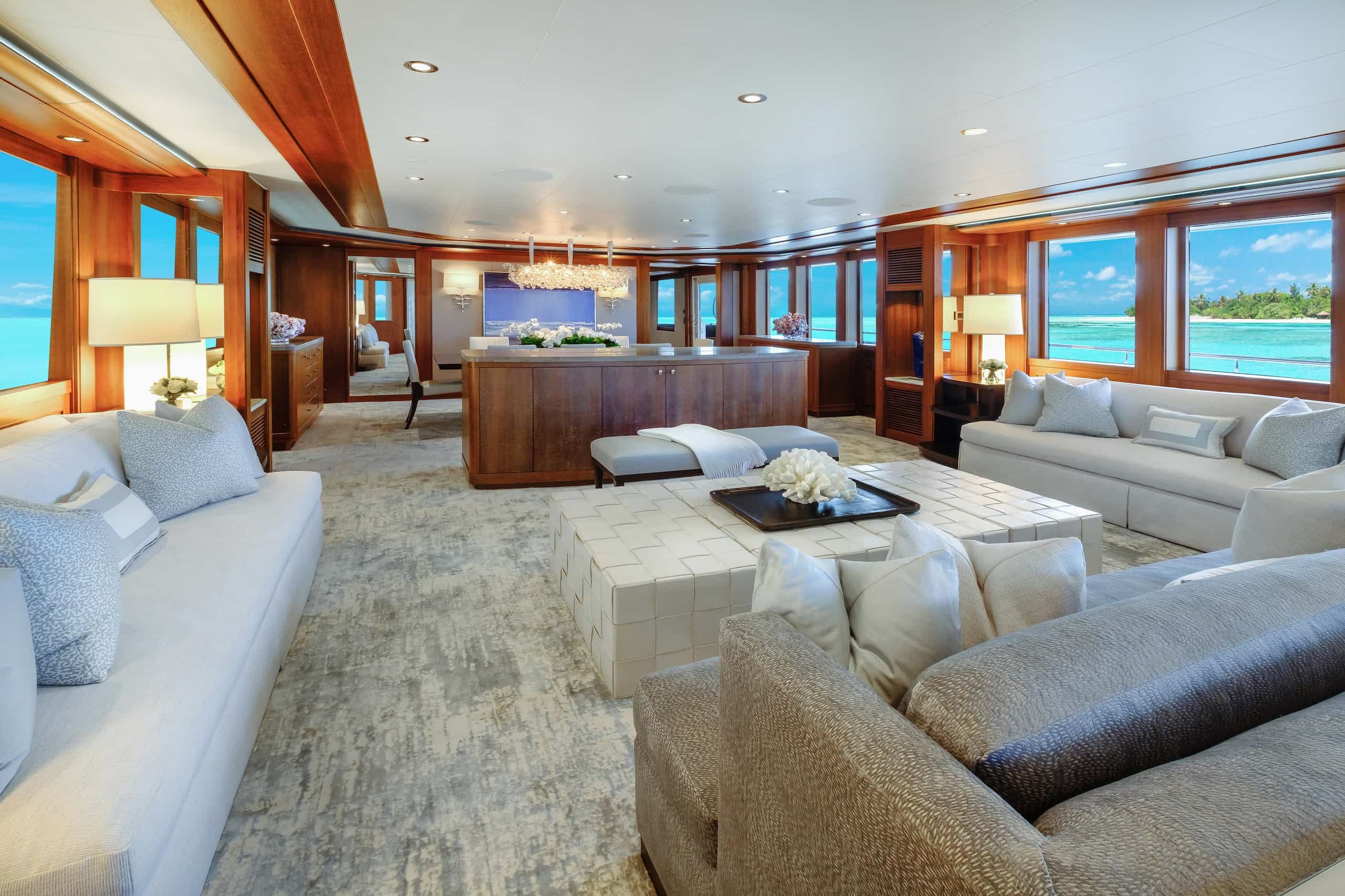 M/Y Maison Blanche